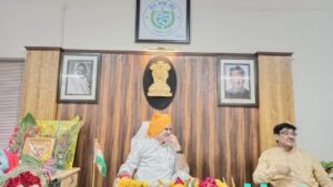 केसशिल्पी महामंडळाच्या अध्यक्षपदी महेंद्र गहलोत || Mahendra Gehlot as the Chairman of Kesshilp Corporation 5 Mahendra Gehlot as the Chairman of Kesshilp Corporation 5